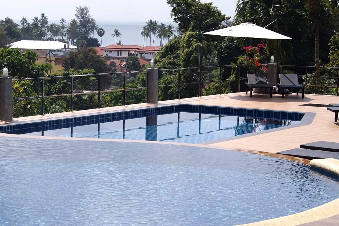 Lanta, Longbeach, White flower apt.  B2