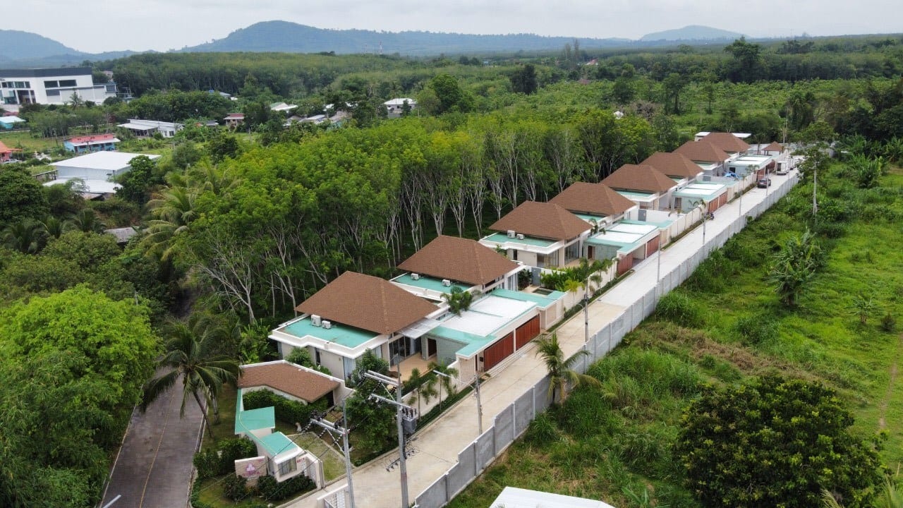Khanaen Pool Villa i Thalang - Phuket
