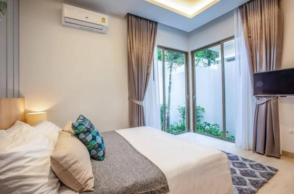 Khanaen Pool Villa i Thalang - Phuket