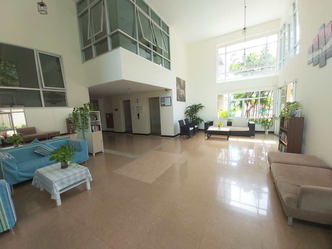 Flame Tree Residence i Hua Hin, Thailand