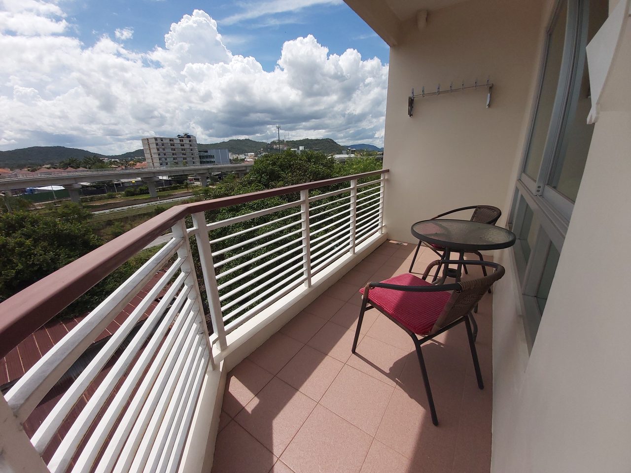 Flame Tree Residence i Hua Hin, Thailand