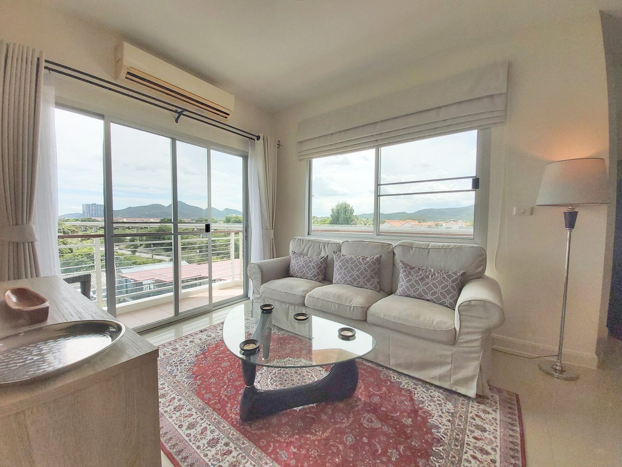 Flame Tree Residence i Hua Hin, Thailand