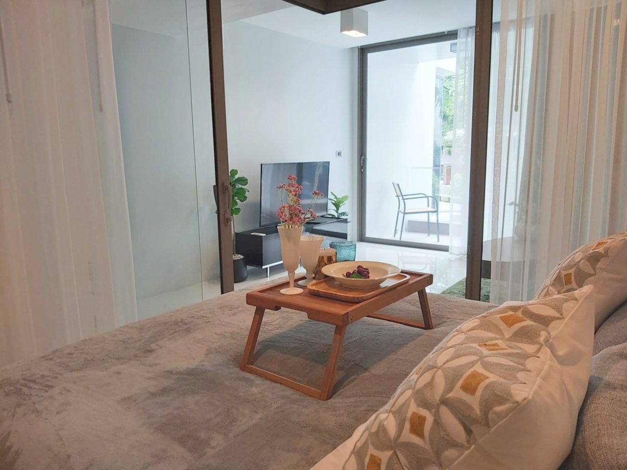 The Pine, Khao Takiab Beach