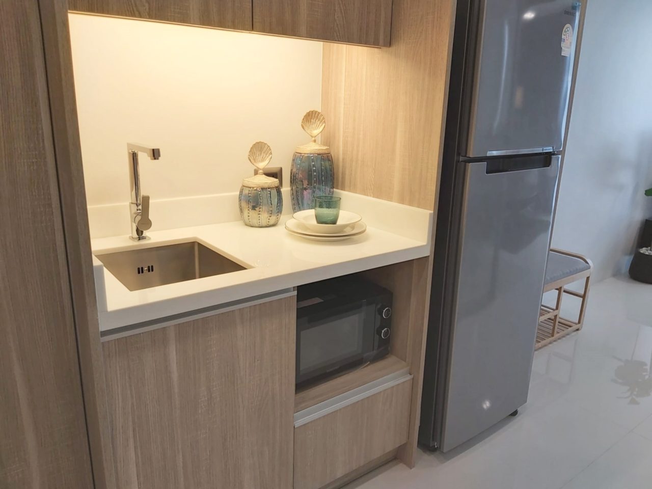 The Pine, Khao Takiab Beach