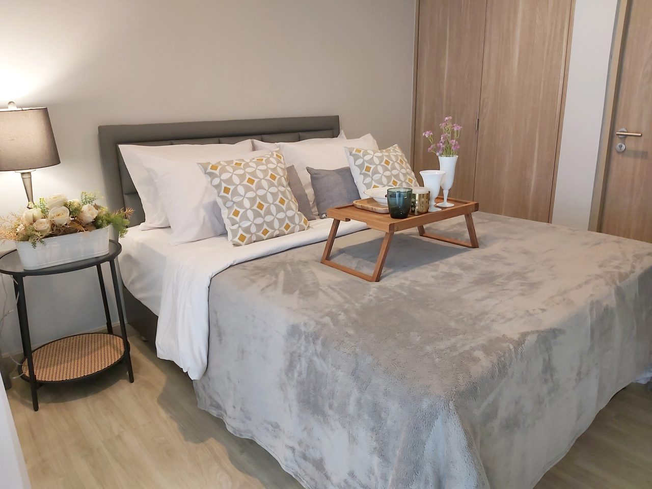 The Pine, Khao Takiab Beach