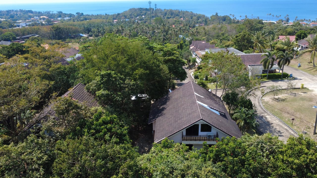 Top of the hill, Garden Hill