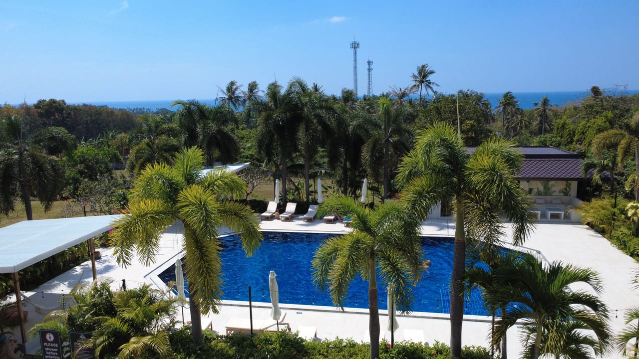 Top of the hill, Garden Hill