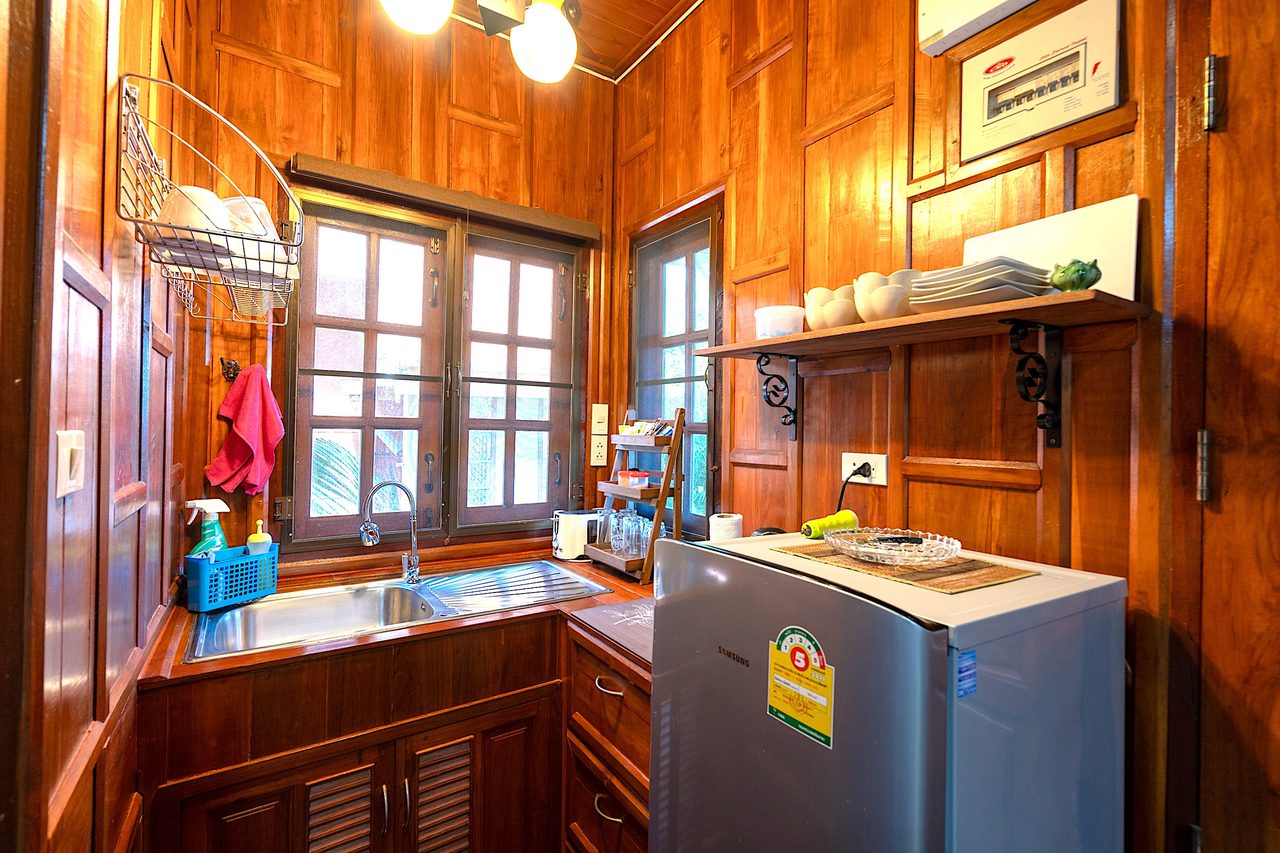 11a Upstairs Kitchenette