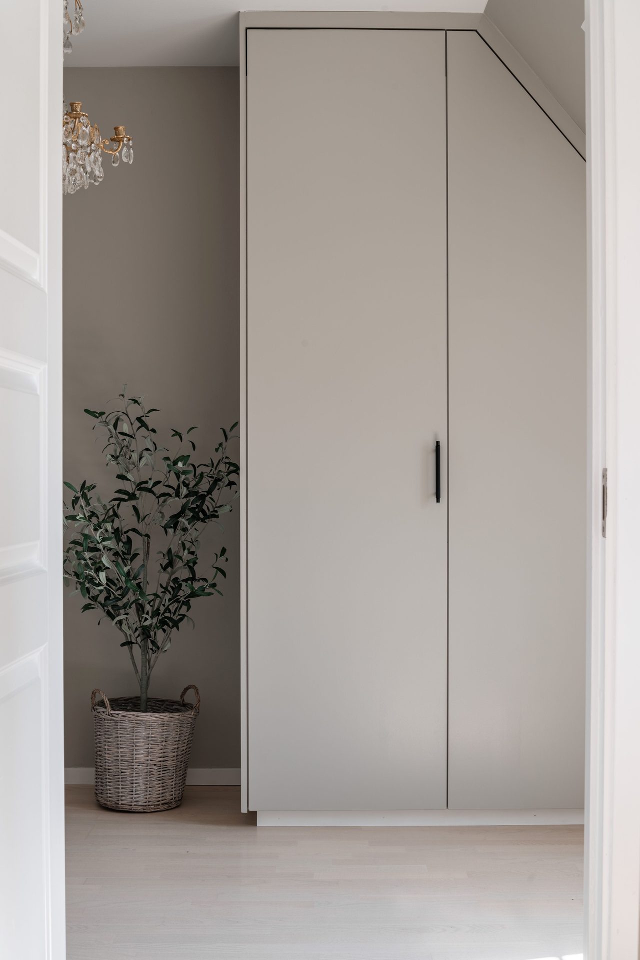 Nedre långvinkelsgatan 8