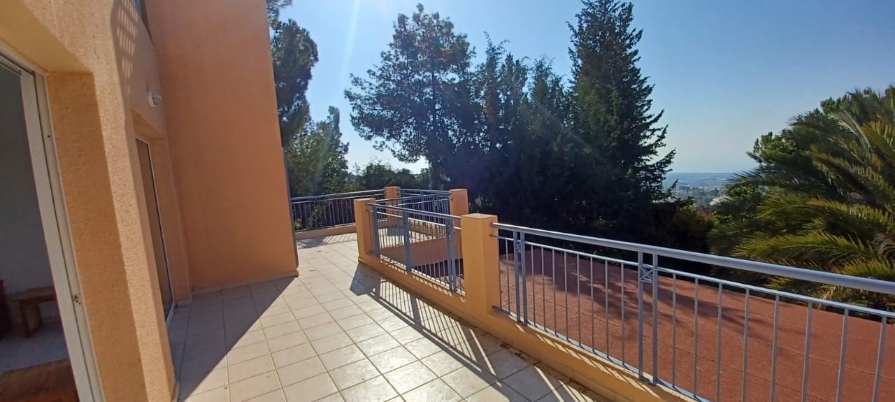 3-RUMS LÄGENHET I PAFOS