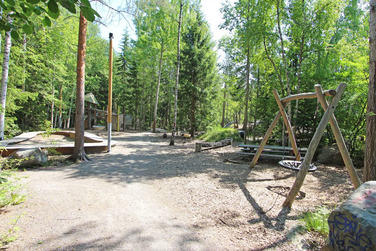 Populär naturlekplats i närområdet