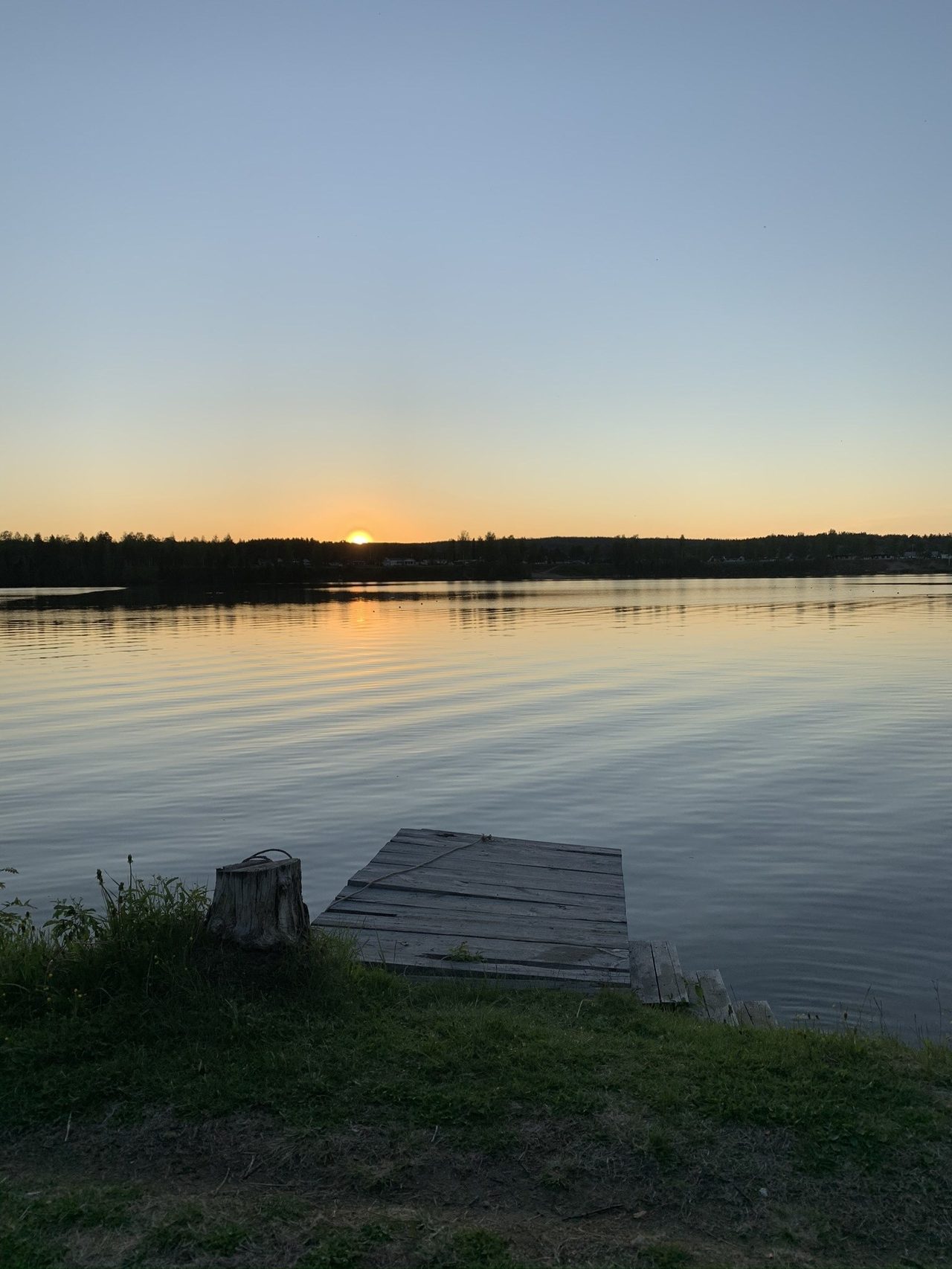 Ca 10 minuters promenad ner till Indalsälven