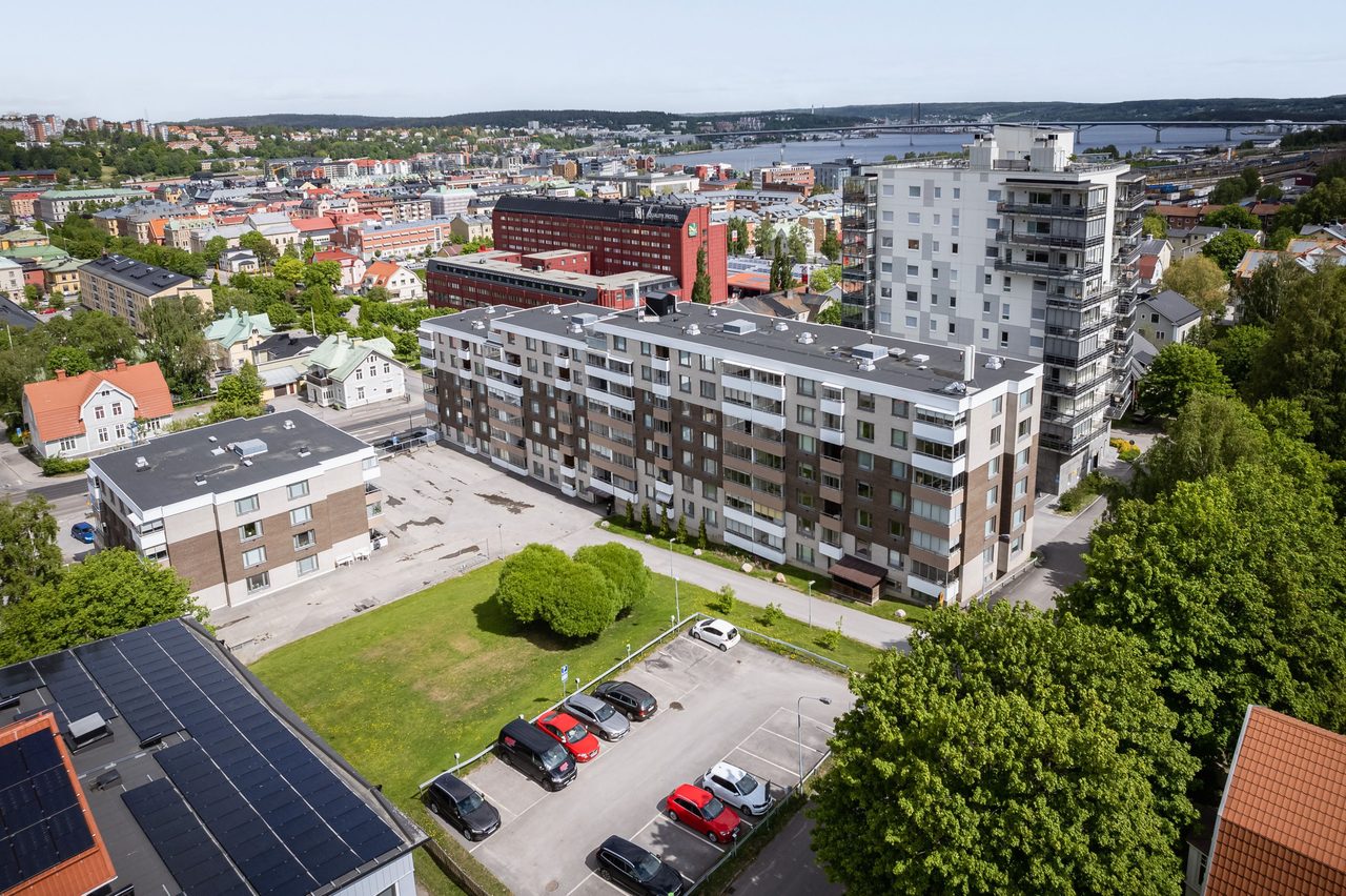 Centralt läge med några minuters promenad in till stadskärnan