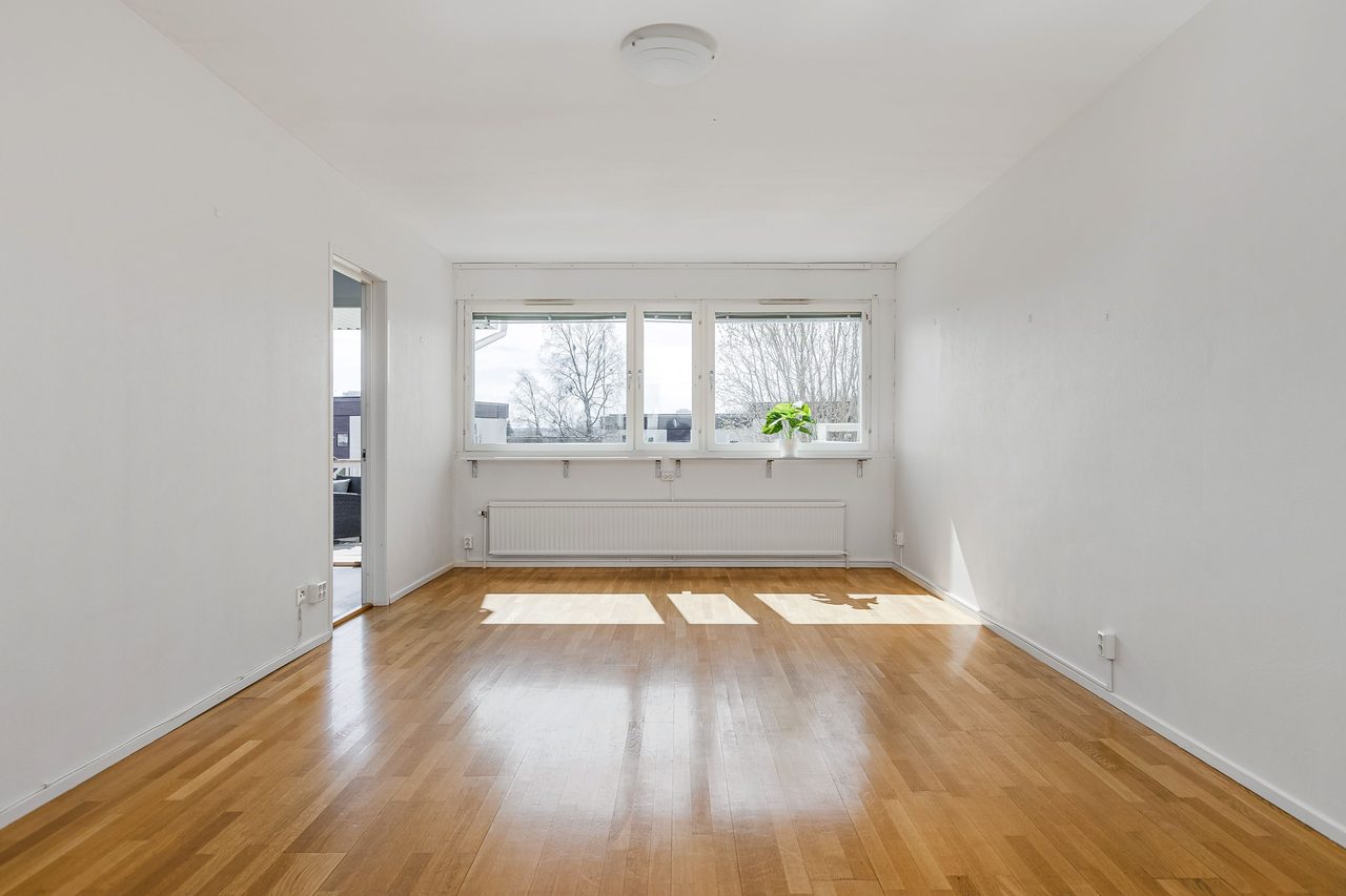 Ljust och rymligt vardagsrum