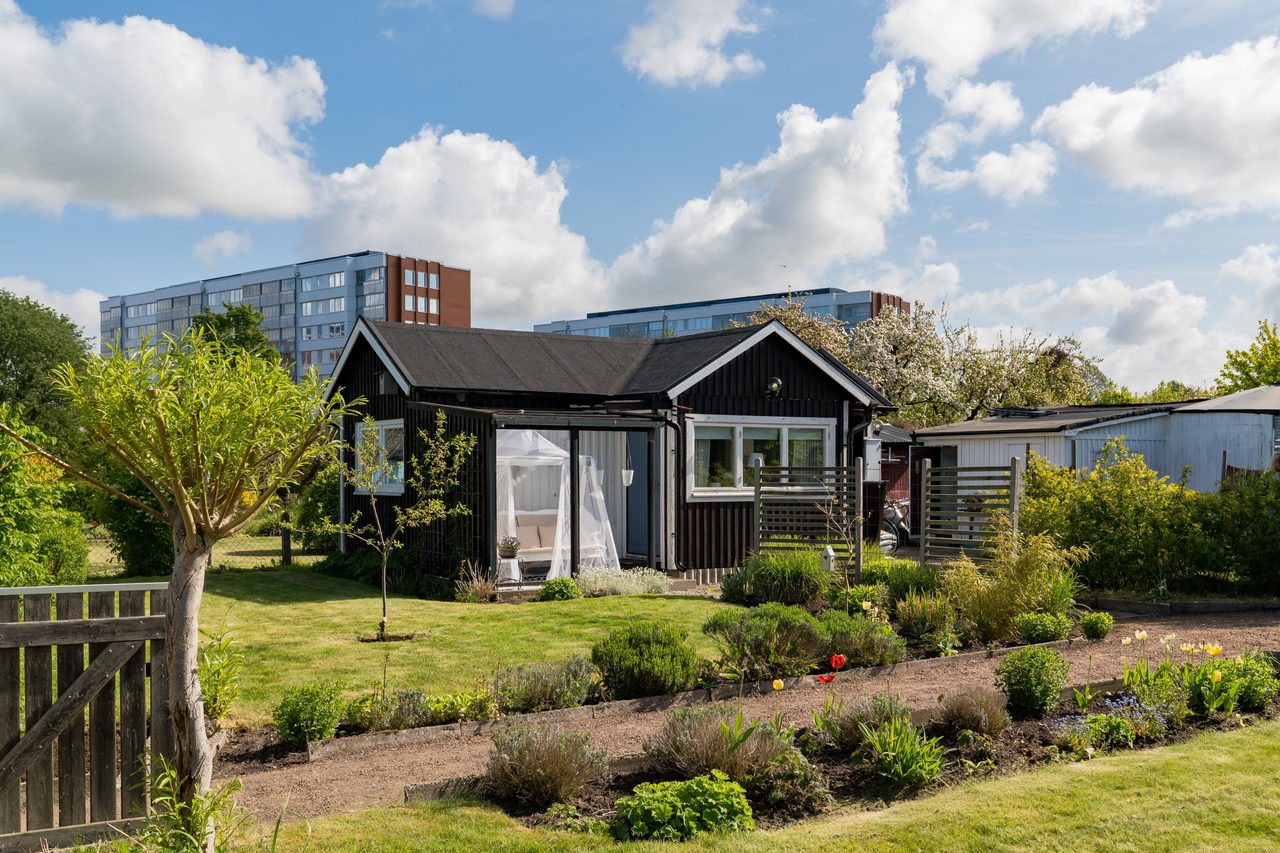 S:t Olovs vång gång 8, Stuga nr 14