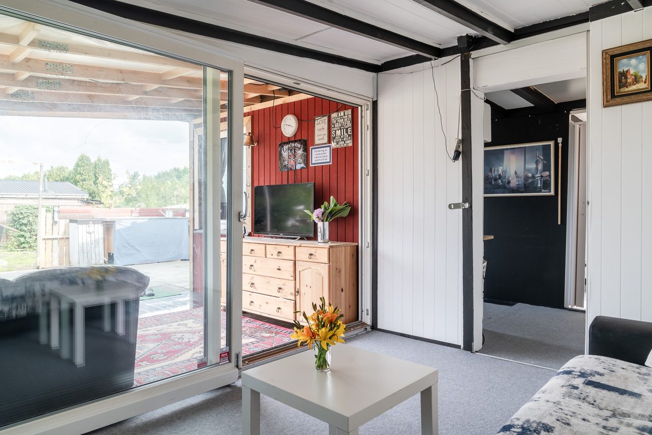 Kopparhögarnas koloniområde, gång S stuga 21