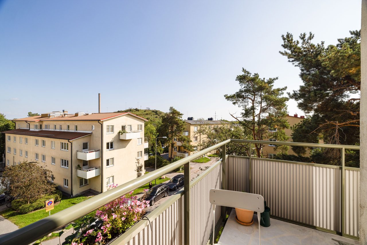 Per Lindeströms väg 76