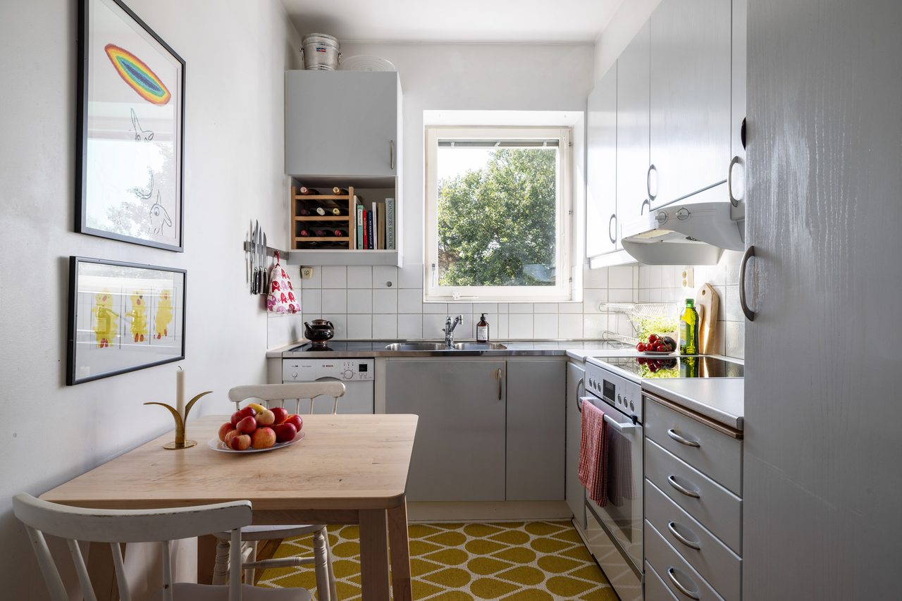 Per Lindeströms väg 76