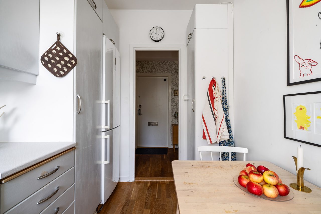 Per Lindeströms väg 76