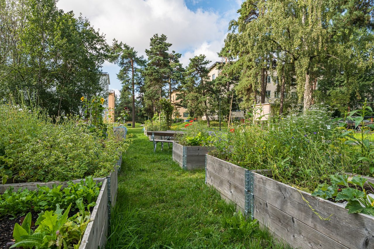 Per Lindeströms väg 76