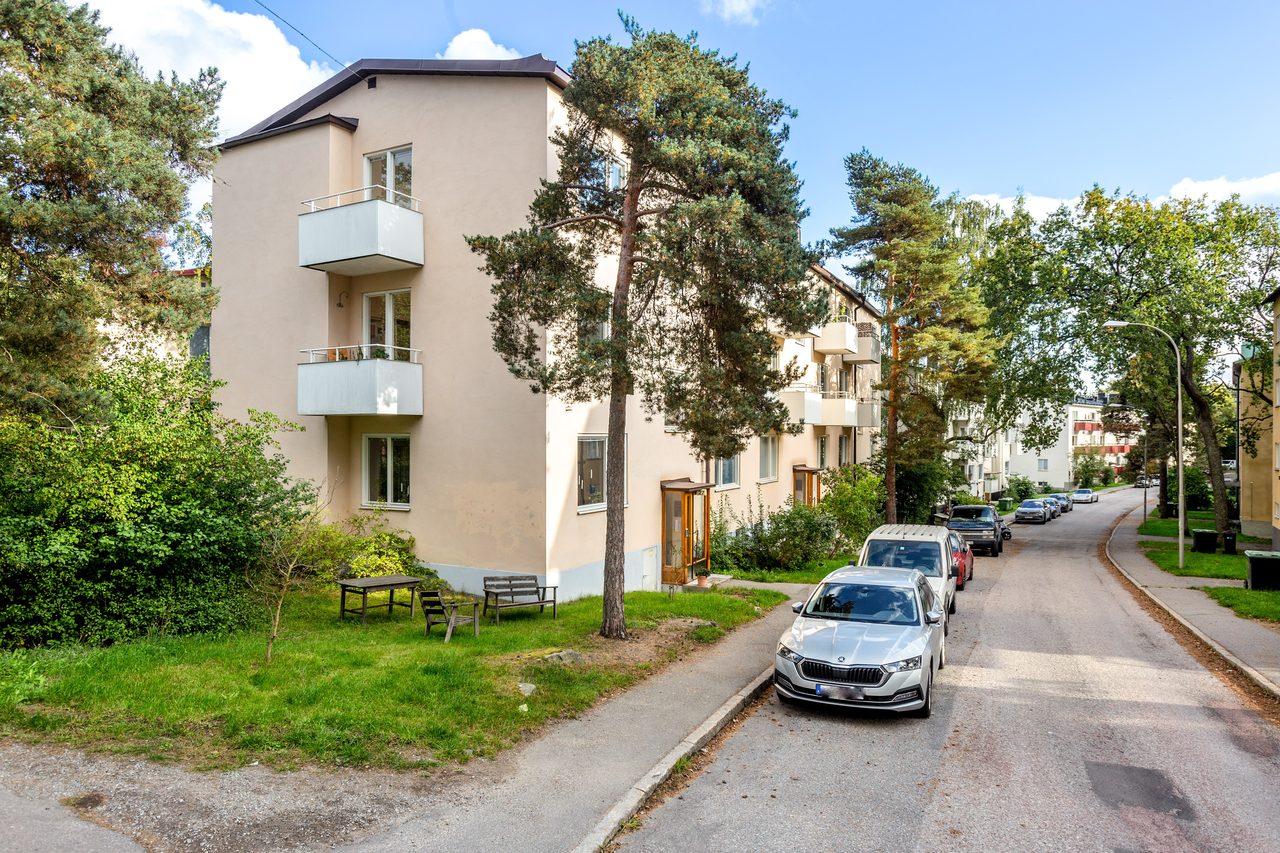 Hasselquistvägen 27