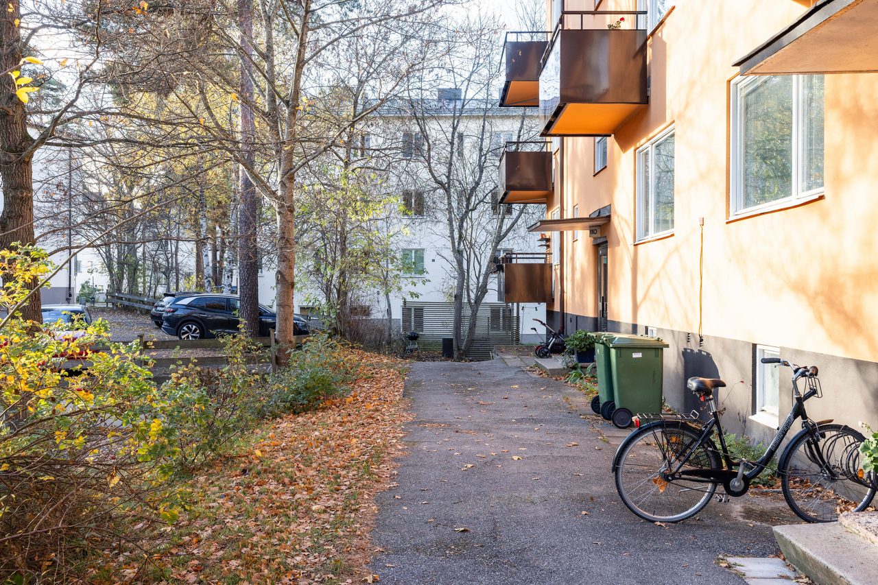 Per Lindeströms väg 110