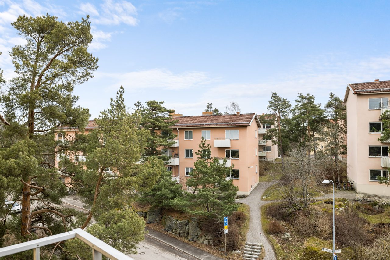 Finn Malmgrens väg 75