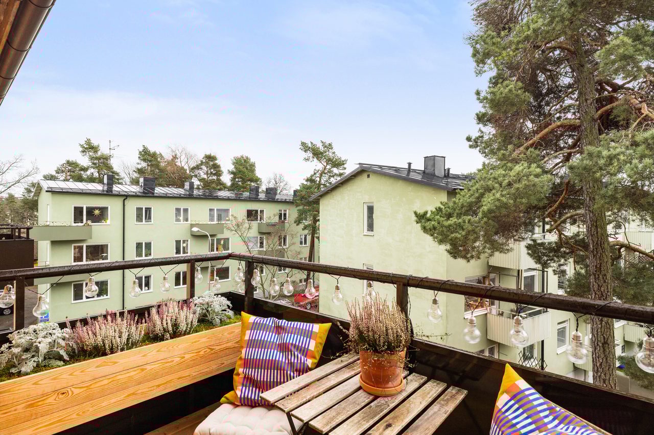 Per Lindeströms väg 108