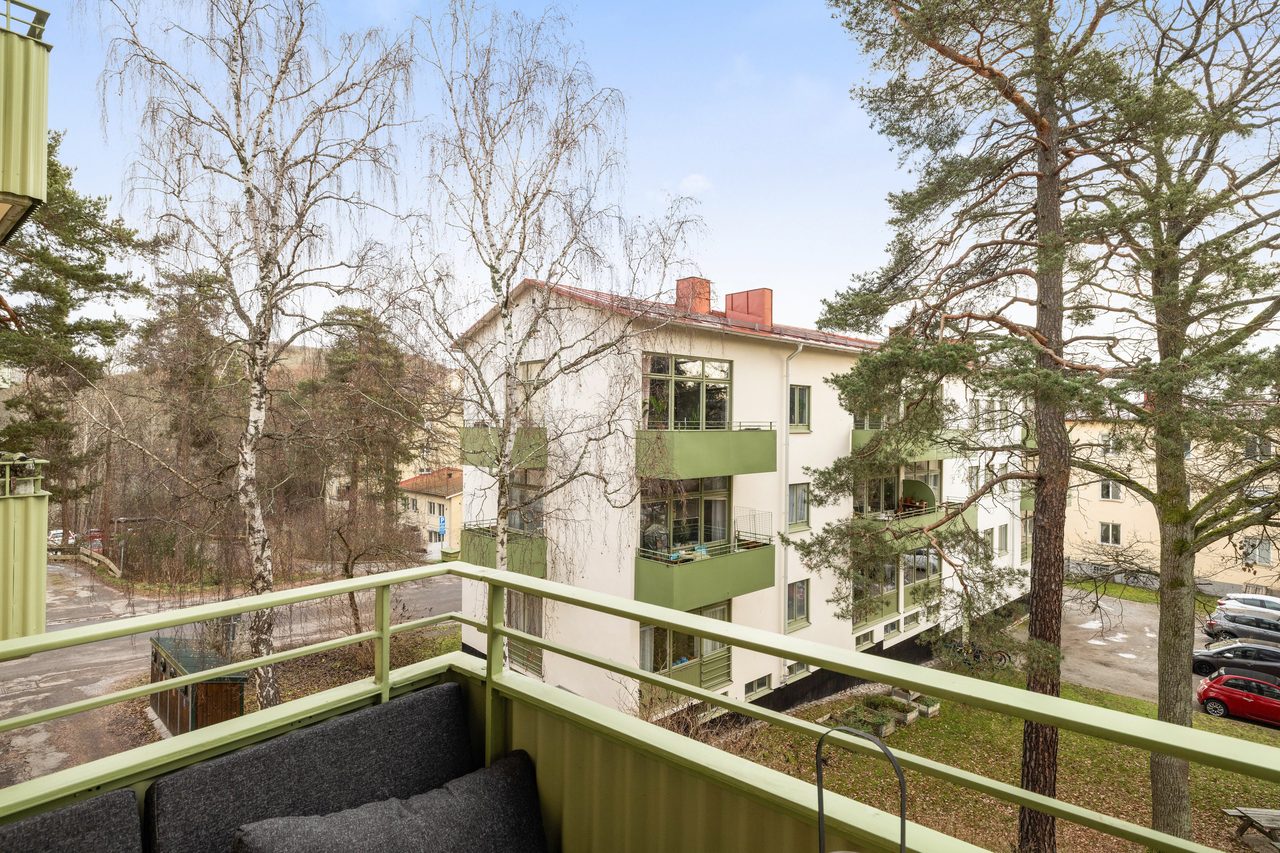 Per Lindeströms väg 84