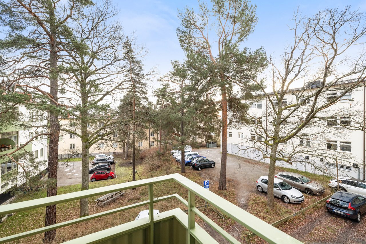 Per Lindeströms väg 84