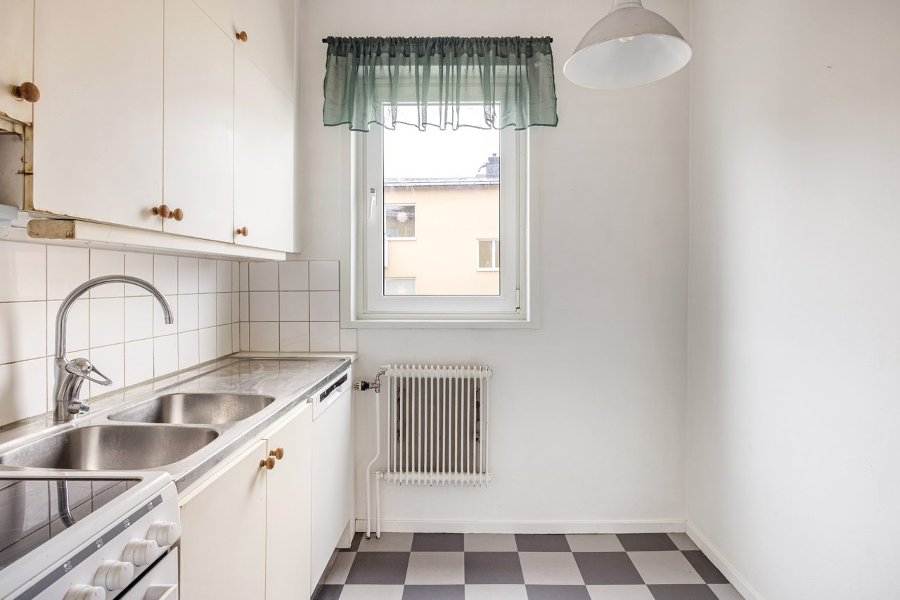 Per Lindeströms väg 82