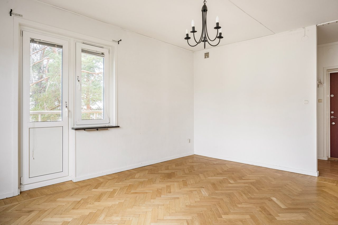 Per Lindeströms väg 82