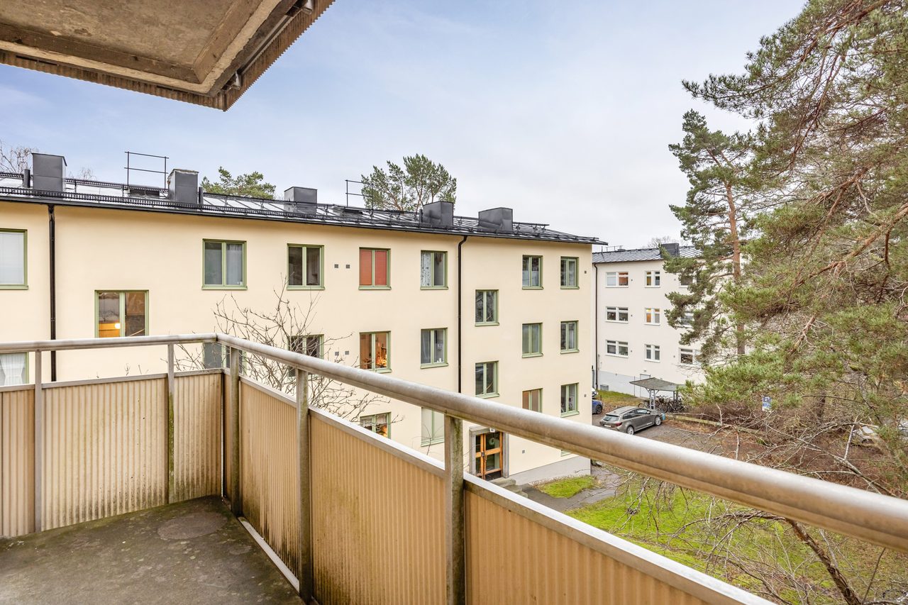 Per Lindeströms väg 82