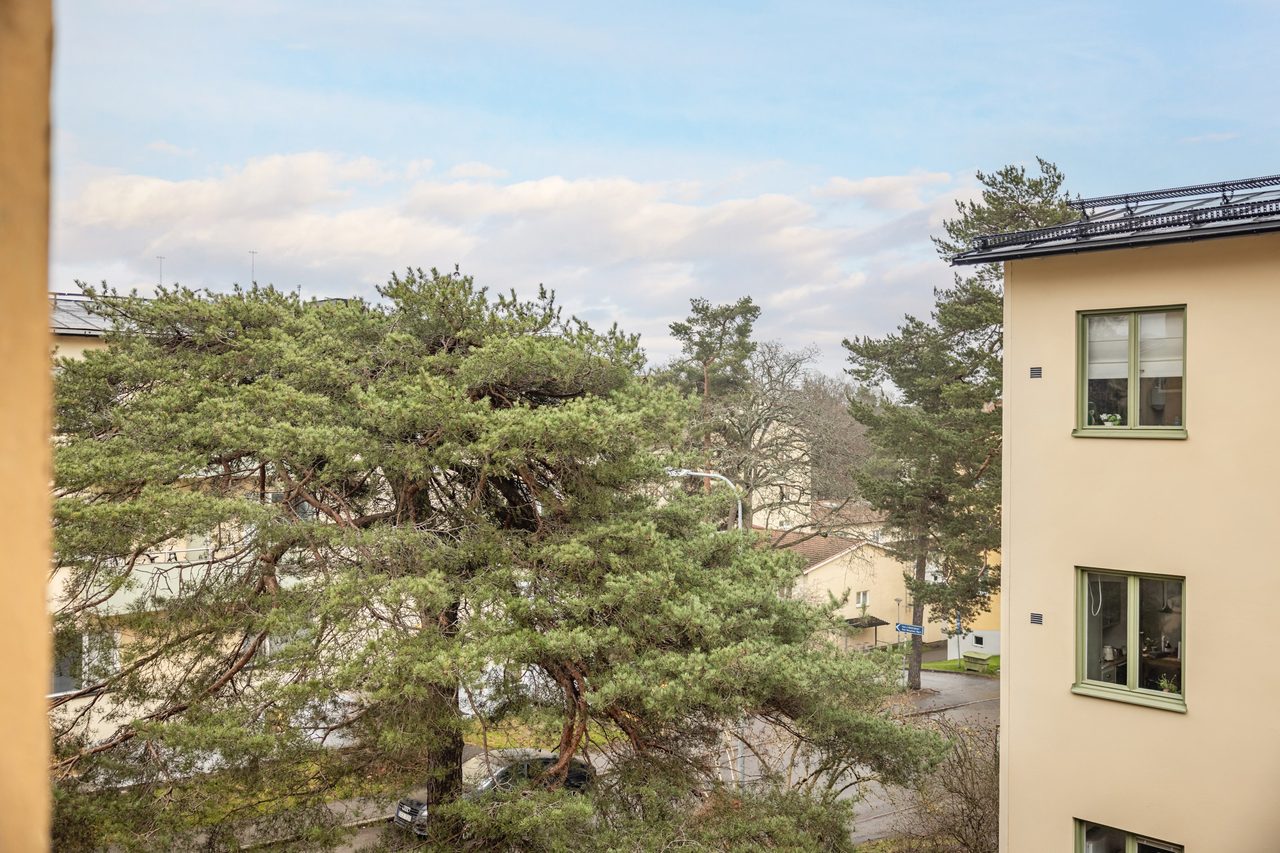 Per Lindeströms väg 82