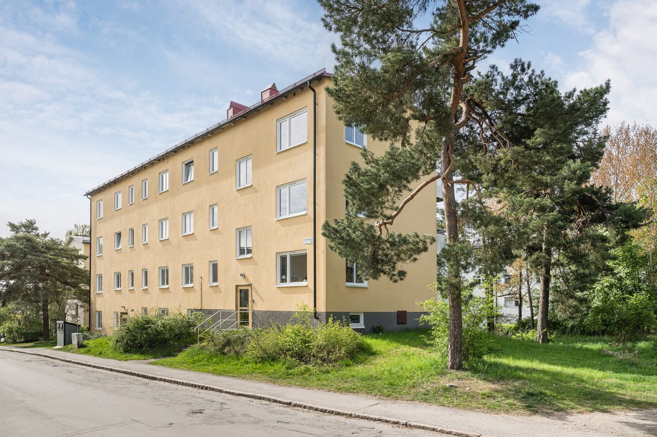 Per Lindeströms väg 82