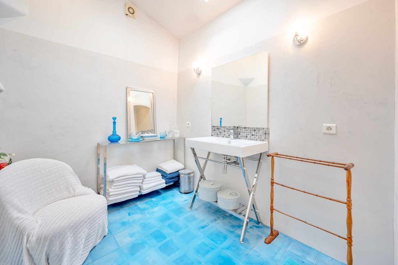 Frankrike, Saint-Maximin-La-Sainte-Baume