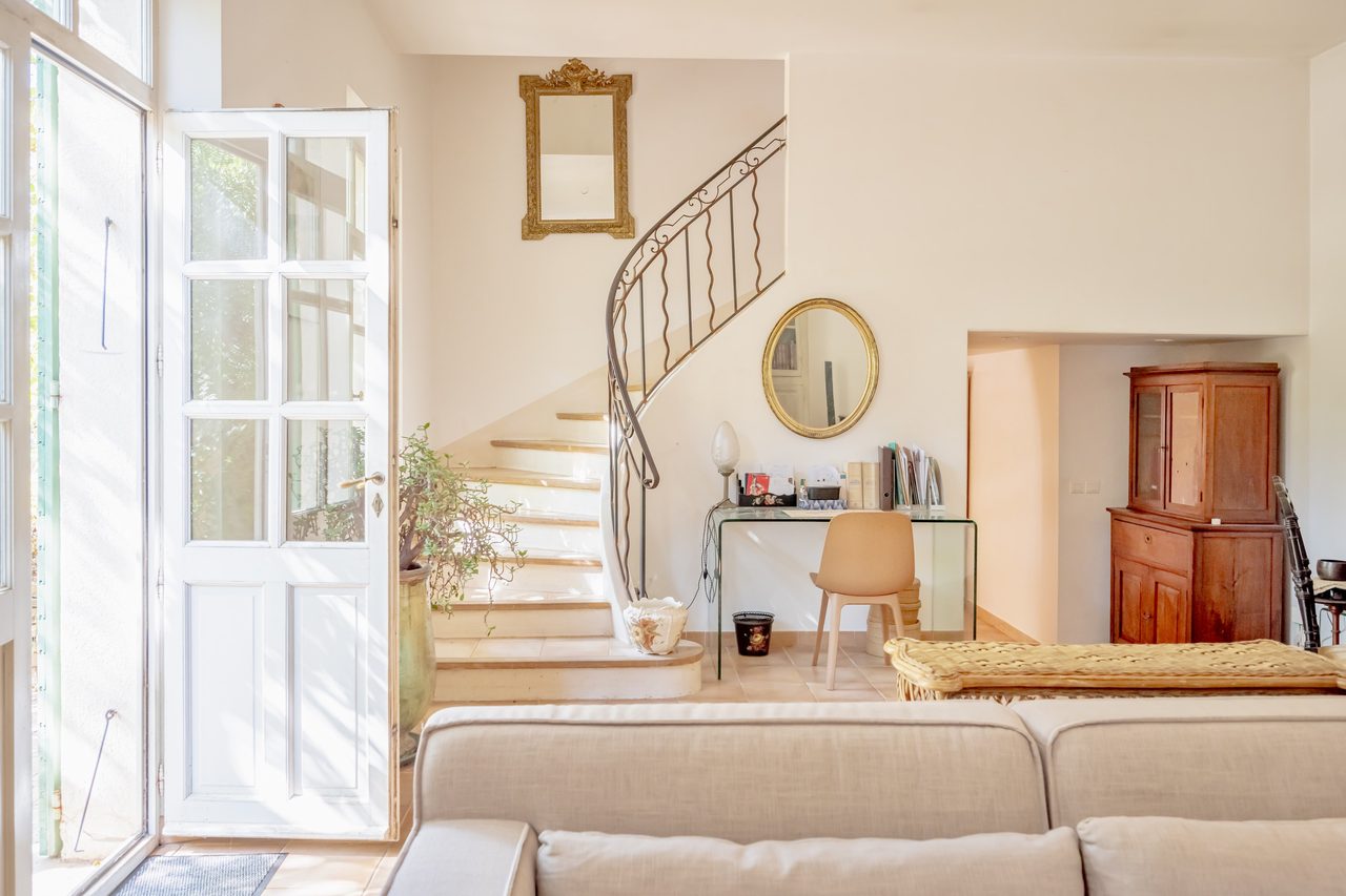 Frankrike, Saint-Maximin-La-Sainte-Baume