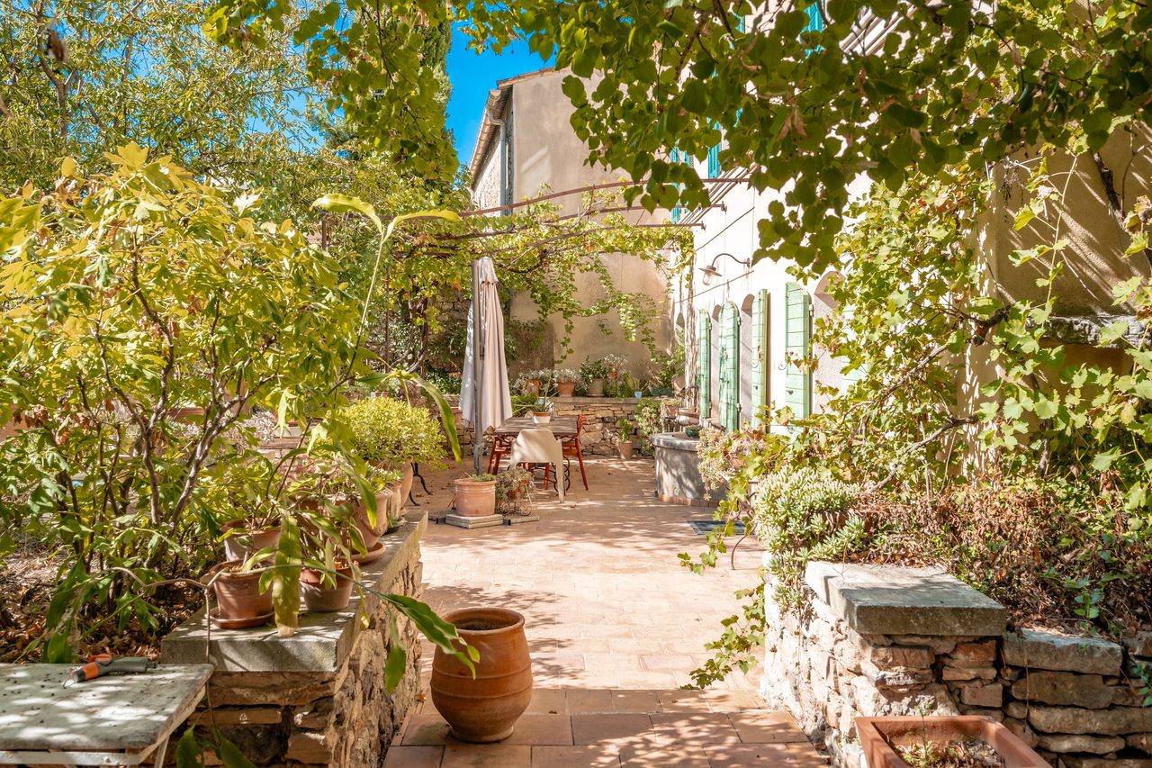 Frankrike, Saint-Maximin-La-Sainte-Baume