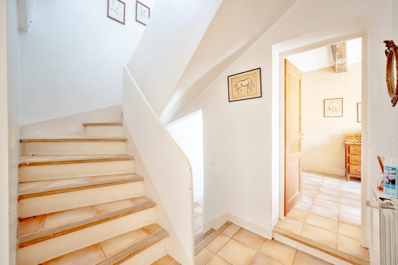 Frankrike, Saint-Maximin-La-Sainte-Baume