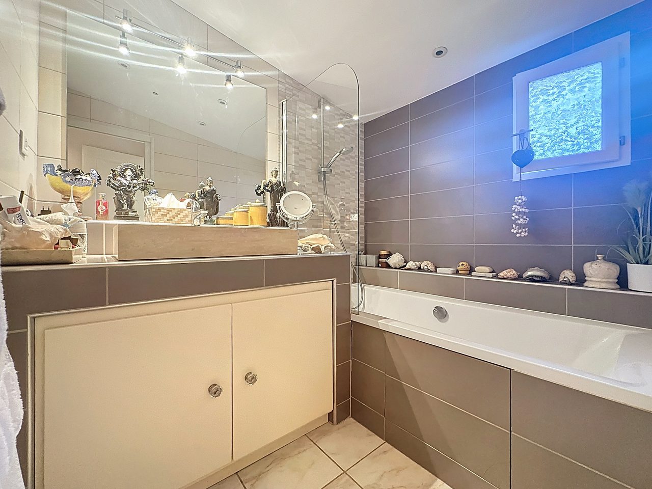 Gamla Antibes – Unik bostad med villakänsla & egen entré