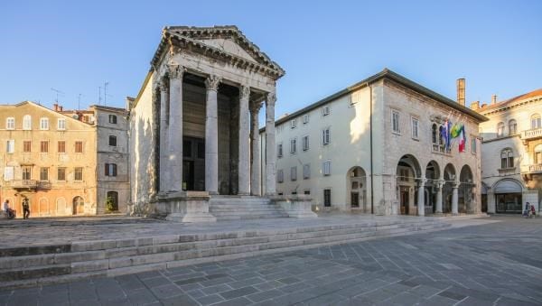 Pula