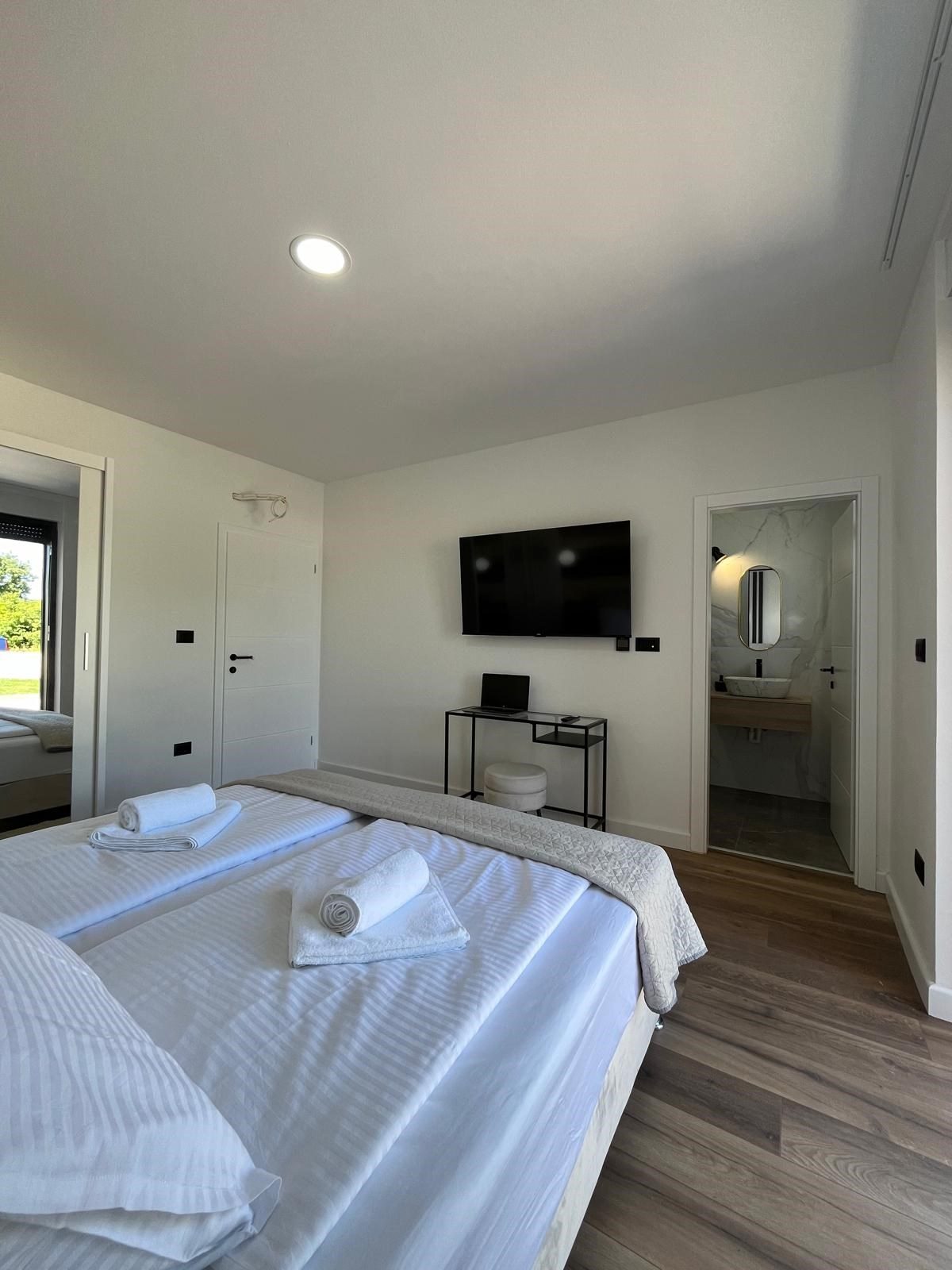 3 bedroom villa Orbanici