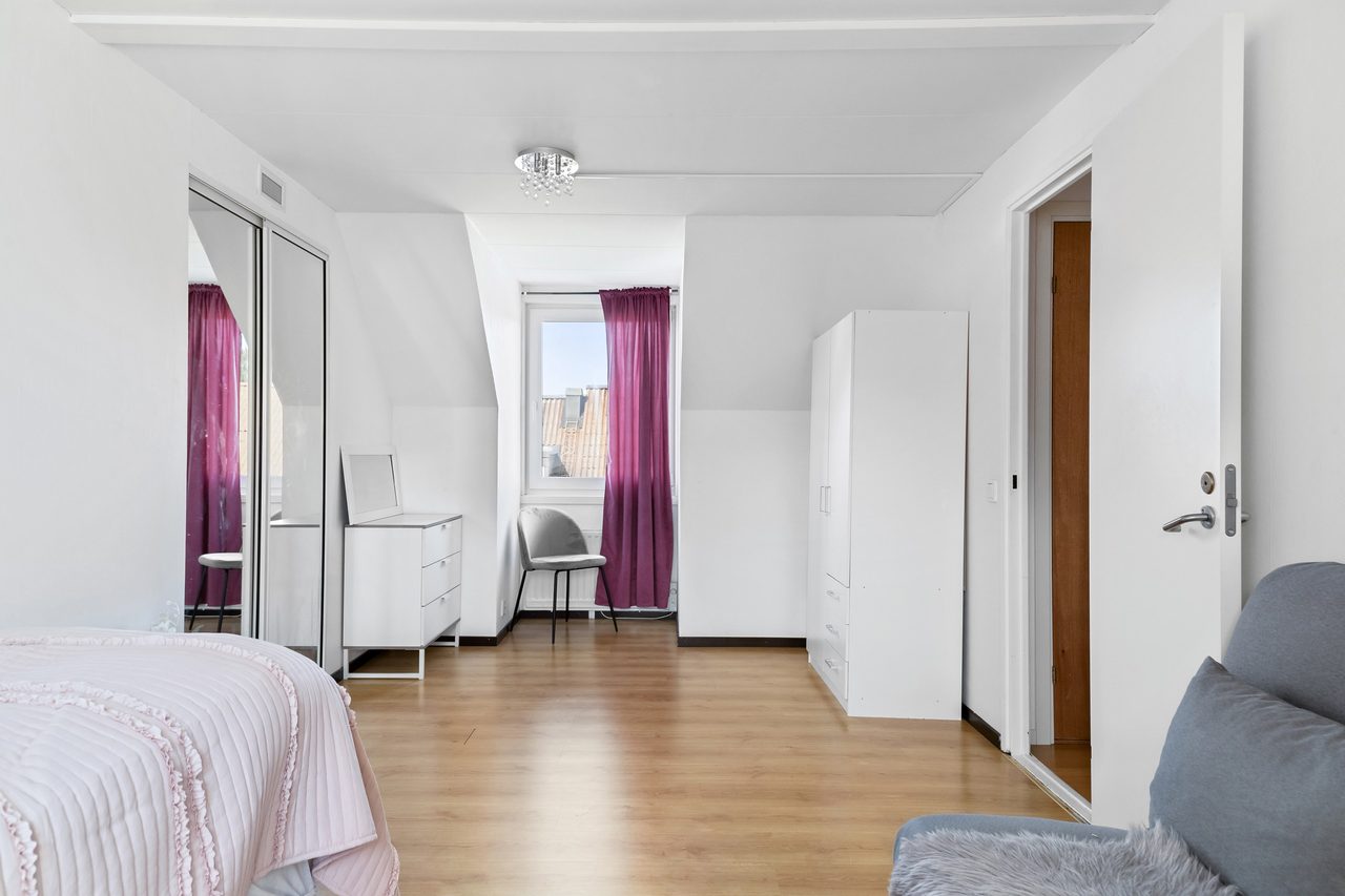 Ängsgårdsvägen 77