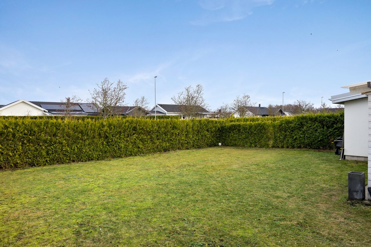 Jordgubbsvägen 24A & 24B