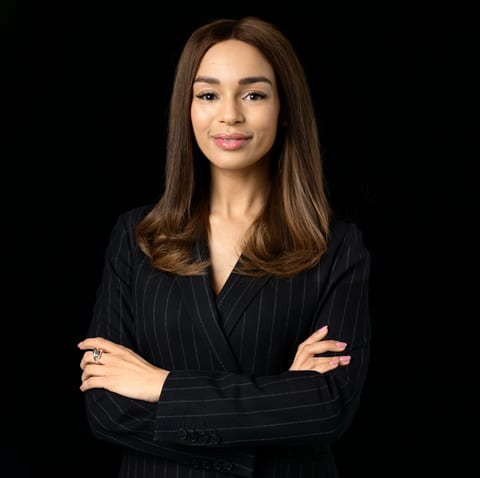 Inez Domé