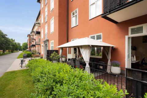 Follingbogatan 24