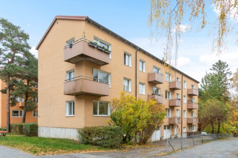 Hallebergsvägen 38, 3/3 tr.