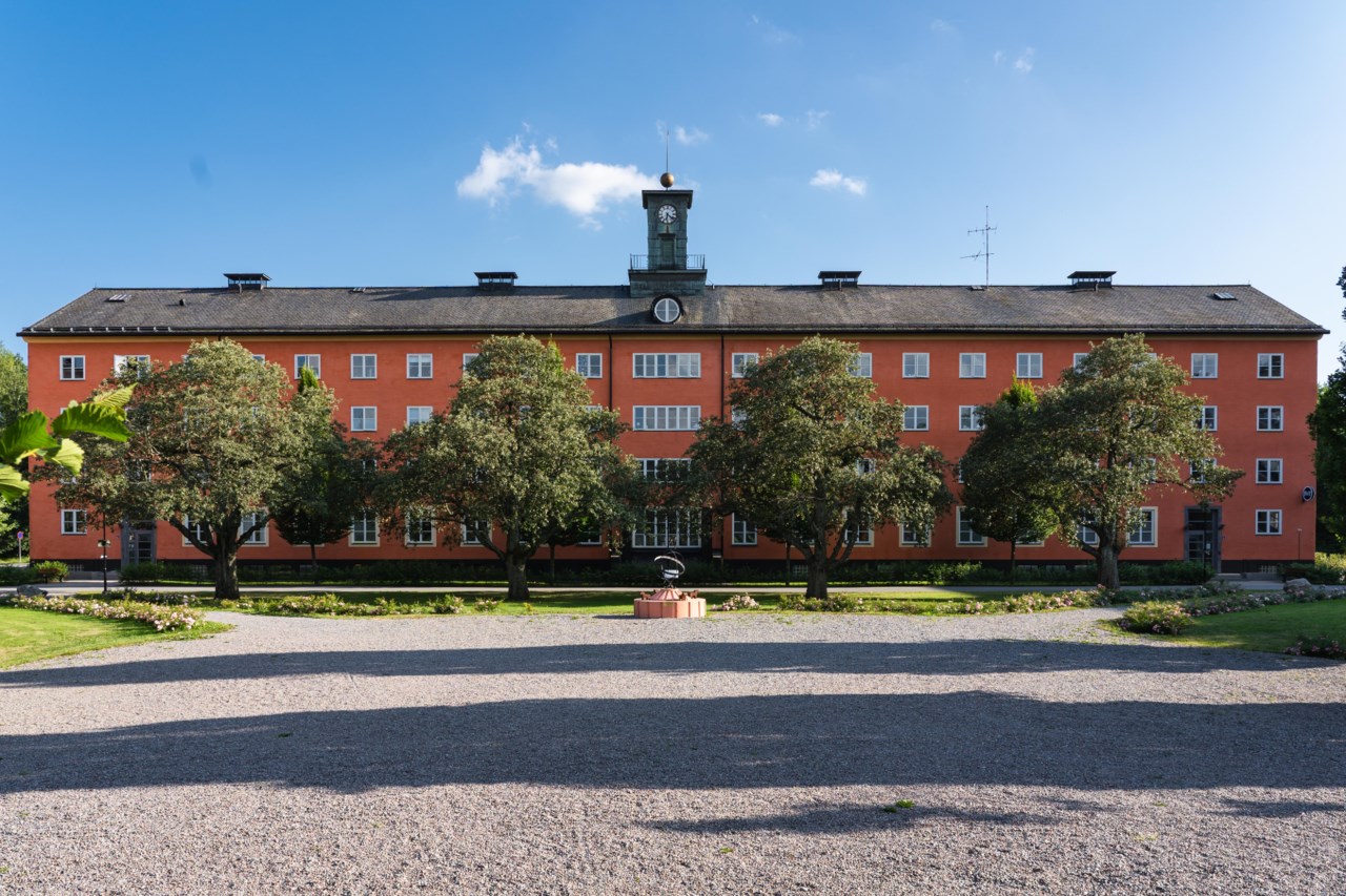 Beckombergavägen 215, högst upp!