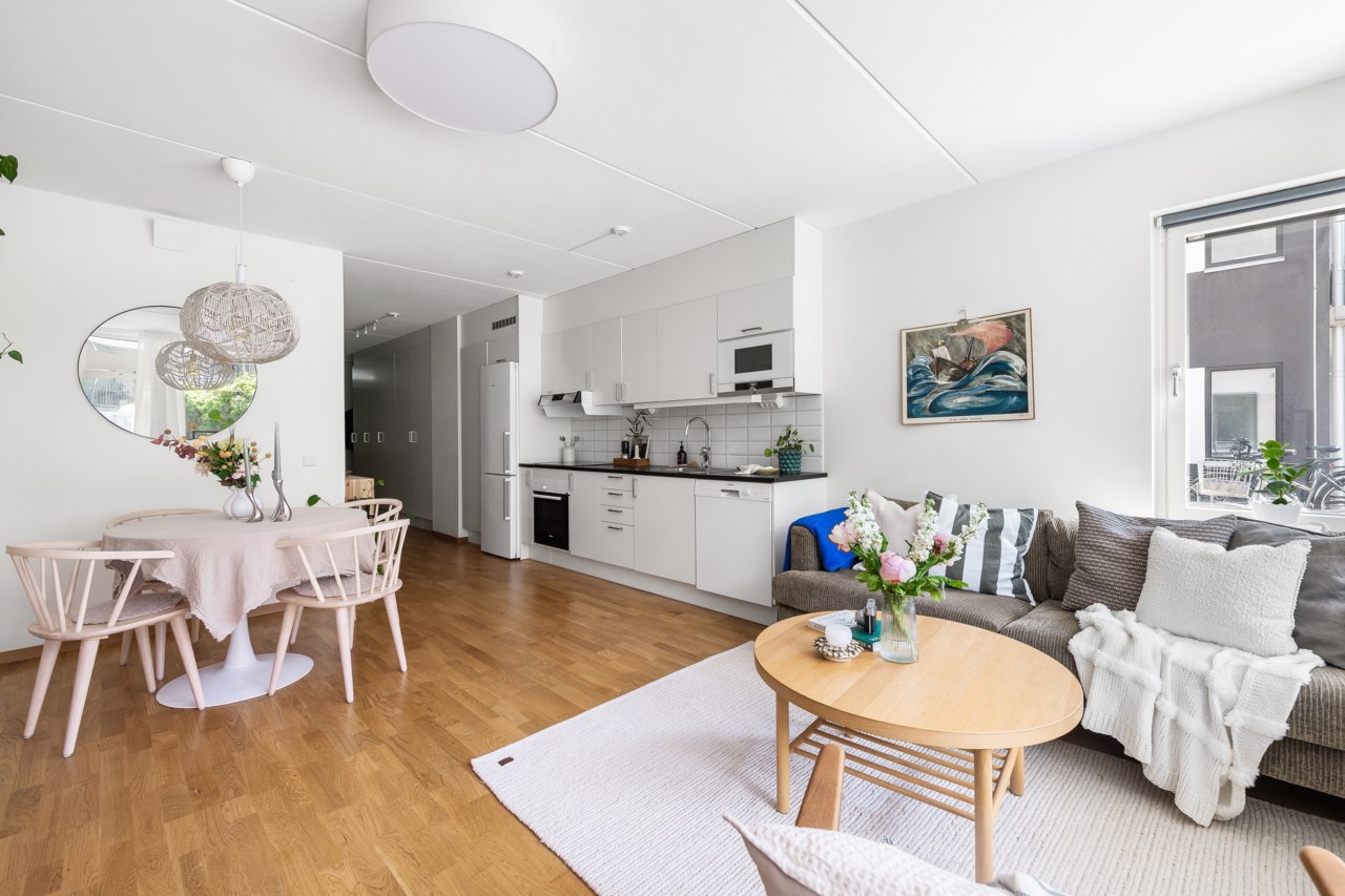 Klädesvägen 42, BV