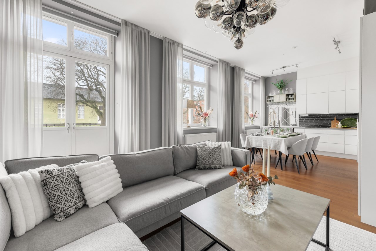 Follingbogatan 12